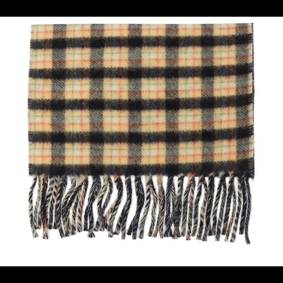 Gucci scarf 🧣 - Picture 3 of 9